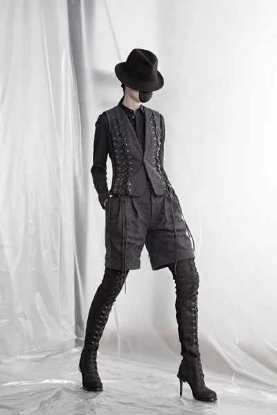 Look 12